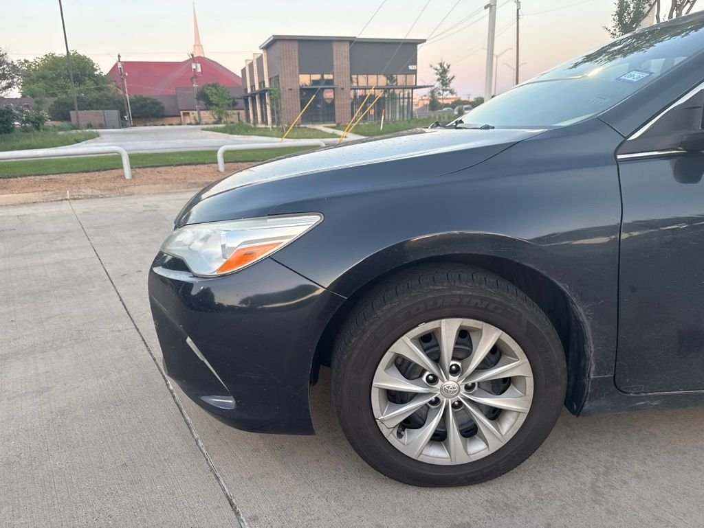 Used 2017 Toyota Camry LE with VIN 4T1BF1FK5HU290368 for sale in Irving, TX