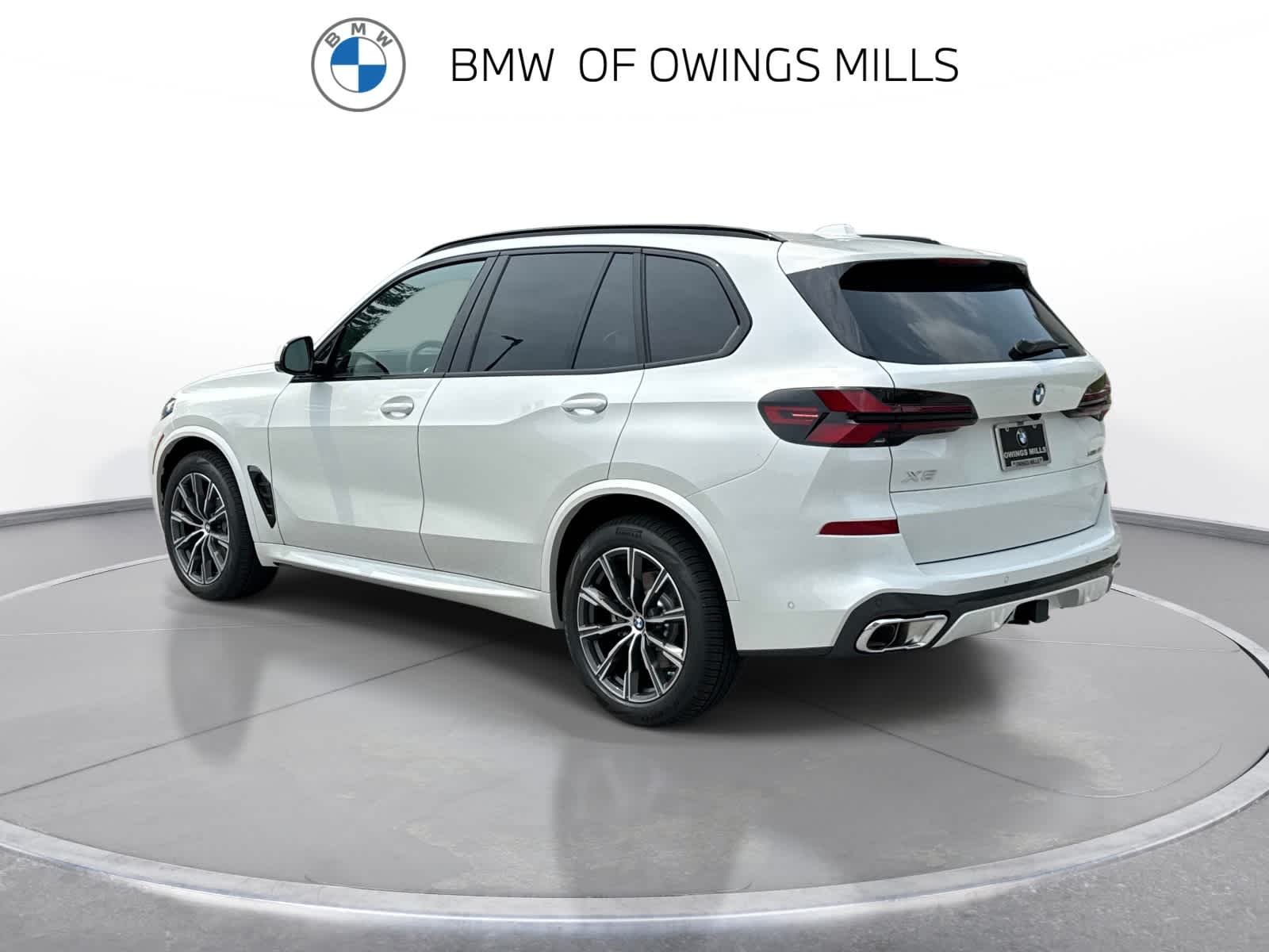 New 2026 Mineral White Metallic BMW xDrive40i image 6