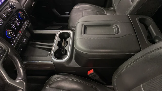 Used 2019 Shadow Gray Metallic Chevrolet LTZ image 18