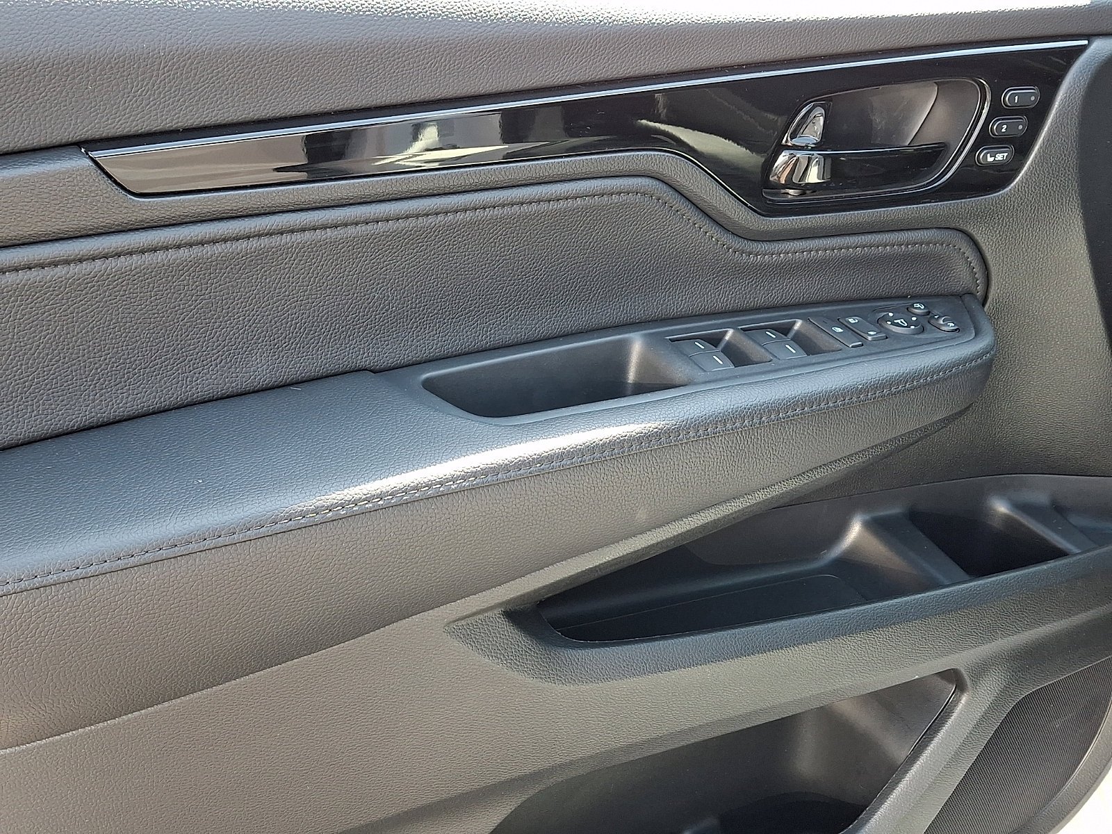 2024 Honda Odyssey Elite - Photo 12
