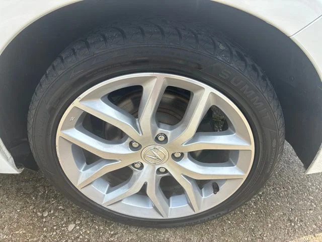 Certified Used 2019 Platinum White Pearl Acura Base image 11