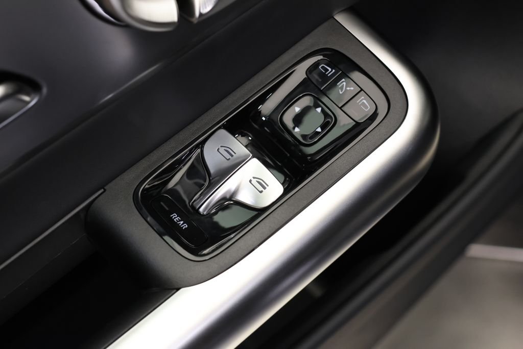 New 2027 Night Black Mercedes-Benz CLA 220 image 30