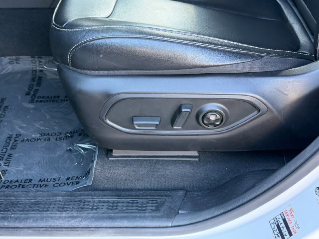 Used 2024 White Jeep 4xe image 34