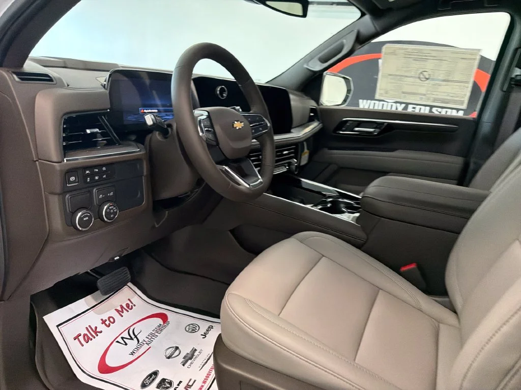 New 2027 Summit White Chevrolet LT image 11