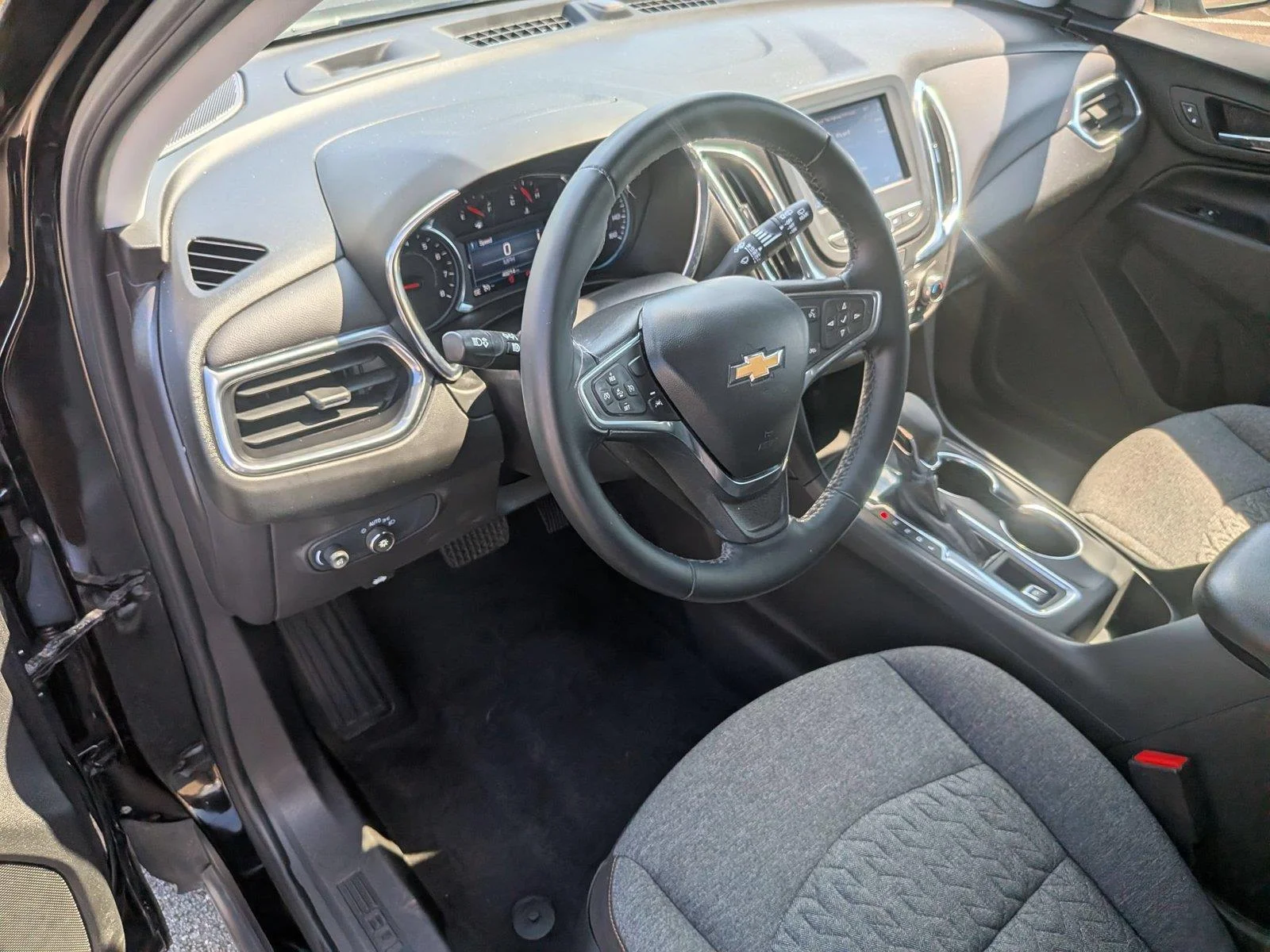 Used 2024 Mosaic Black Metallic Chevrolet LT image 19