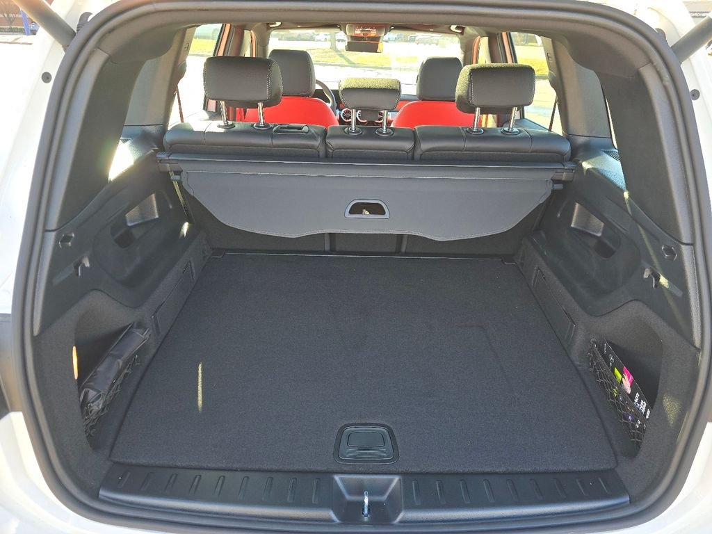 2025 Mercedes-Benz GLB GLB35 AMG - Photo 18