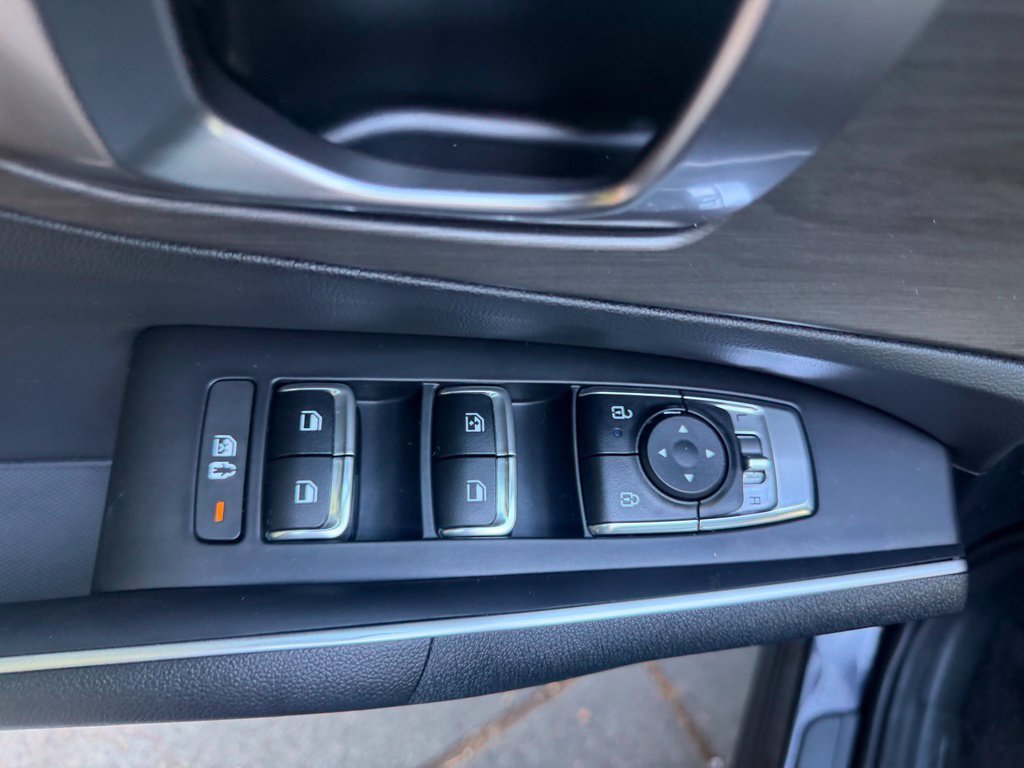 Used 2025 Panthera Metal Kia X-Line EX image 14