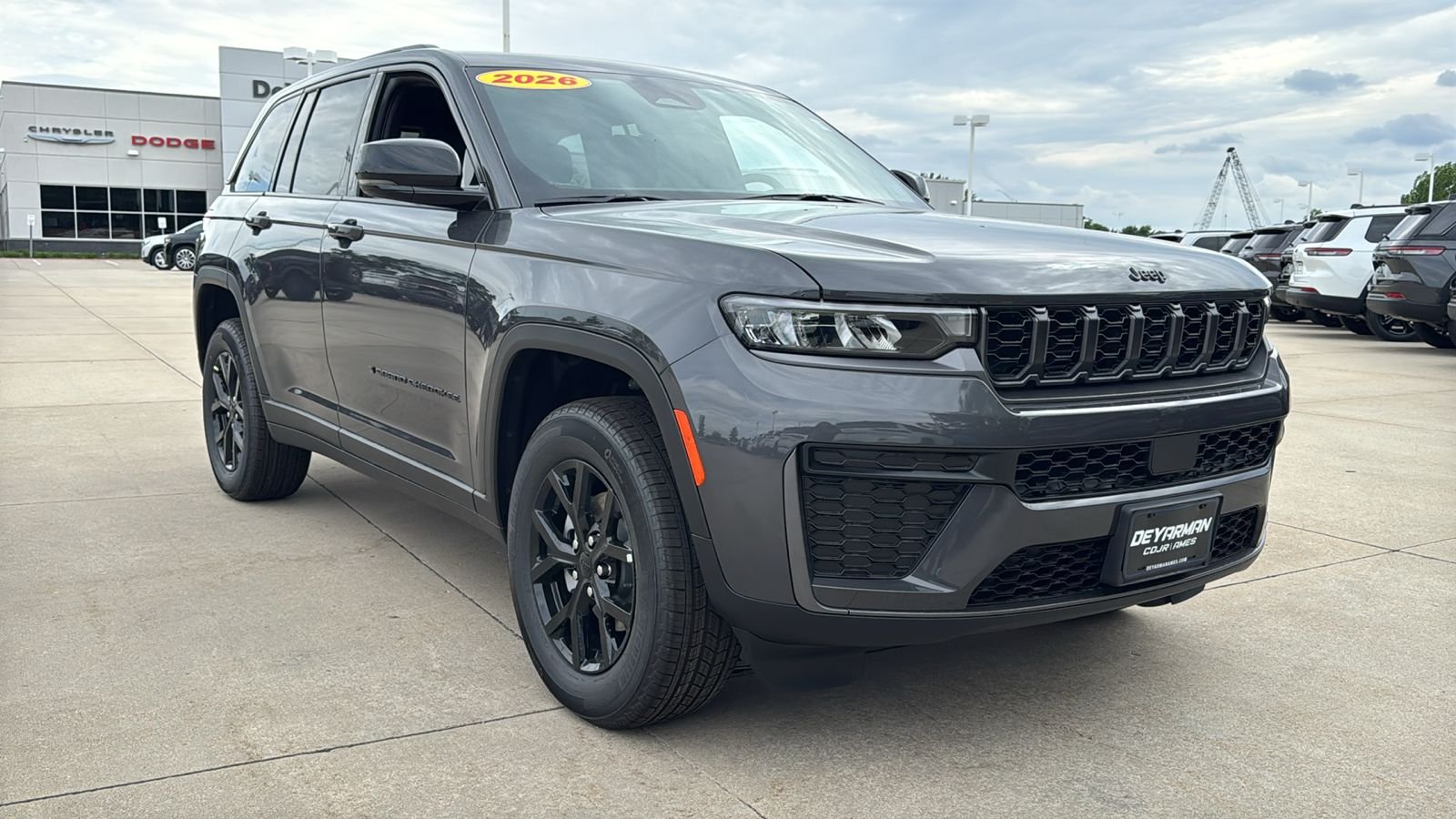 New 2026 Baltic Gray Metallic Clear-Coat Exterior Paint Jeep Altitude image 2
