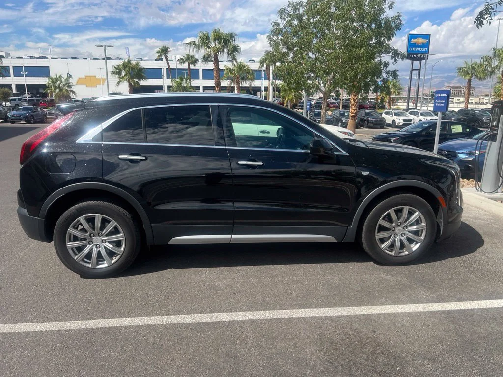 Used 2019 Black Cadillac Premium Luxury image 6