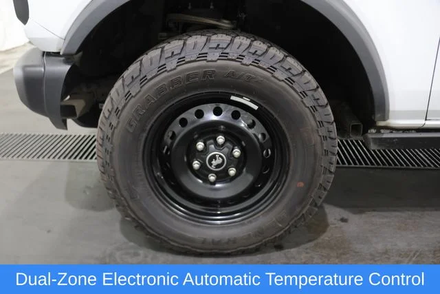 2022 Ford Bronco 4-Door Black Diamond - Photo 6
