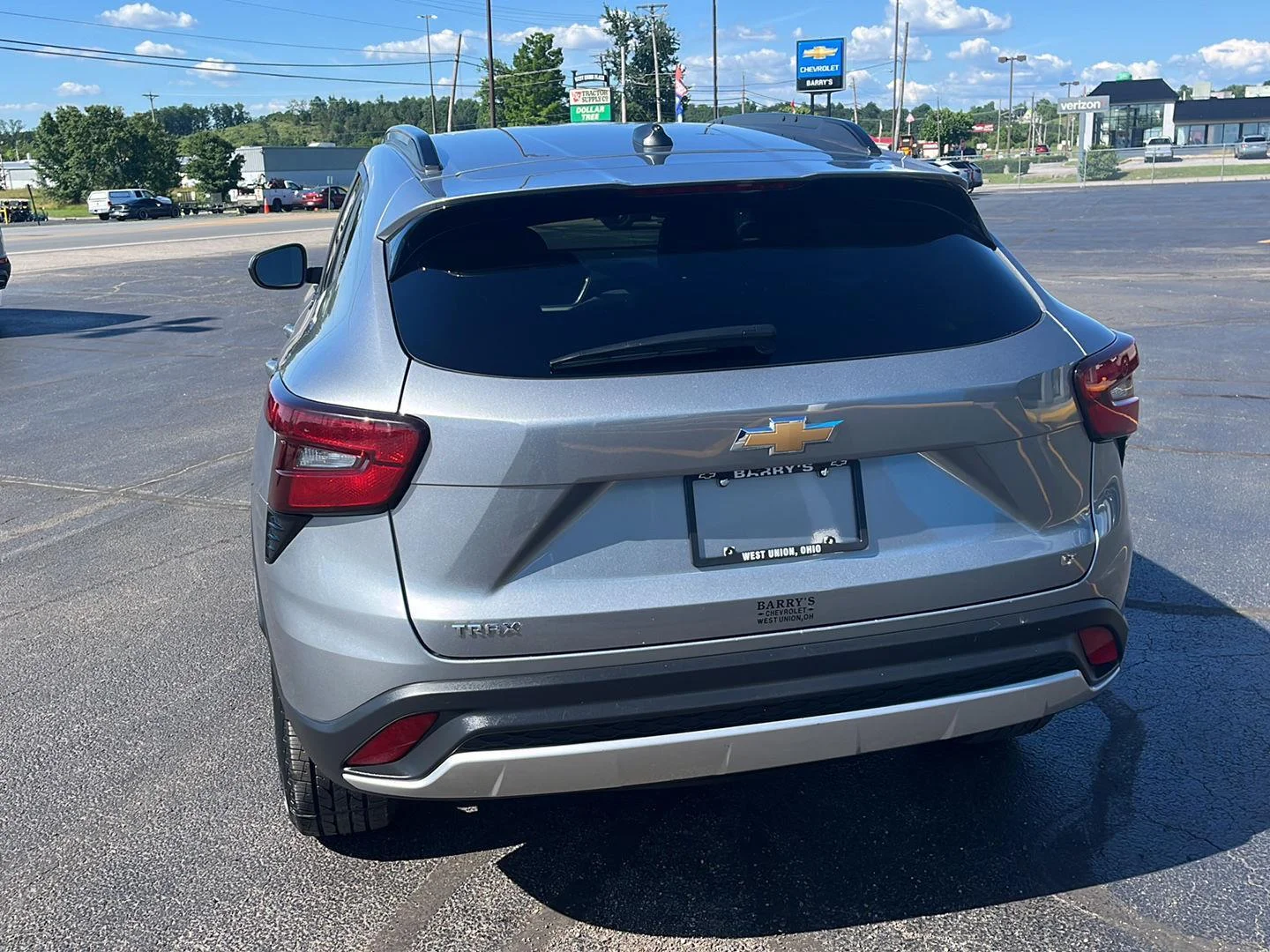 Used 2025 Sterling Gray Metallic Chevrolet LT image 4