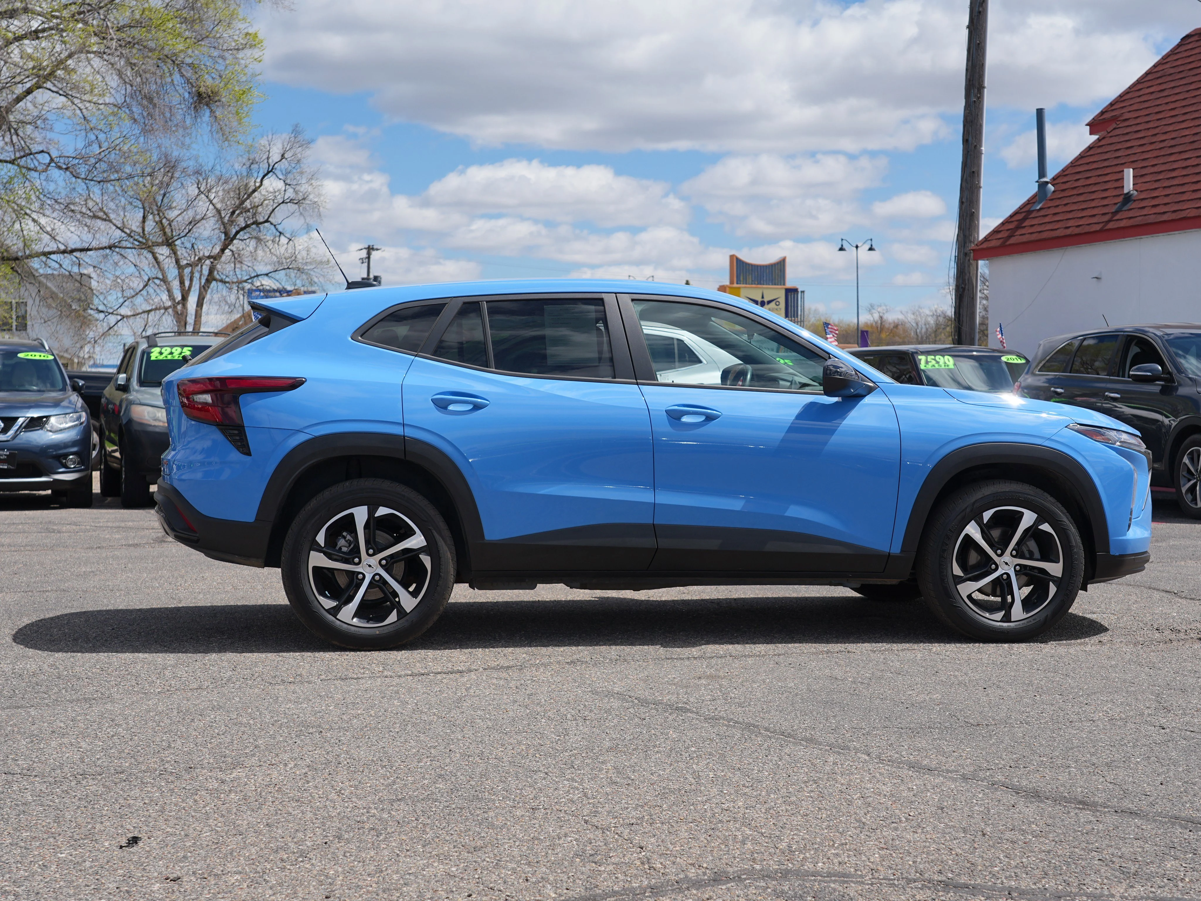Vehicle Image 2