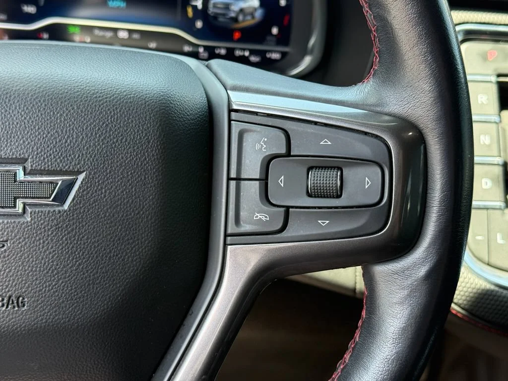 Used 2022 SUMMIT WHITE Chevrolet RST image 21
