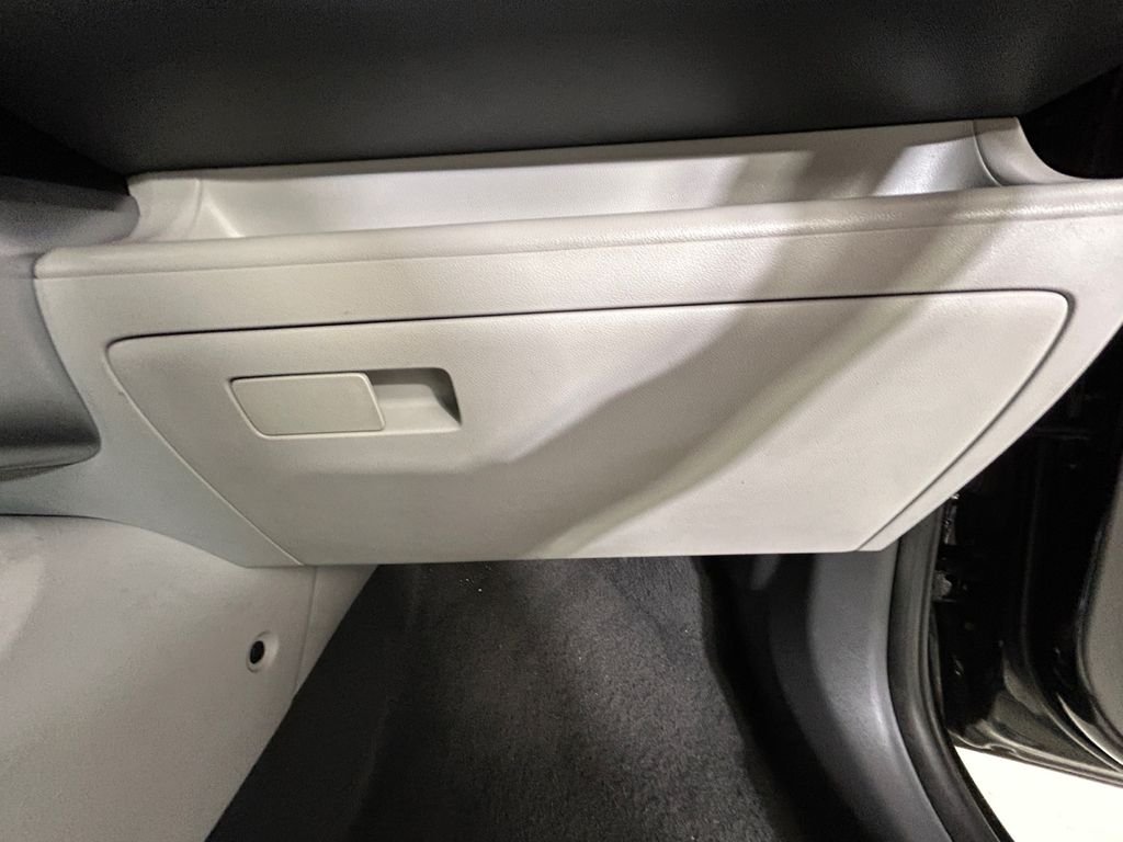 Used 2024 Black Hyundai SEL image 24