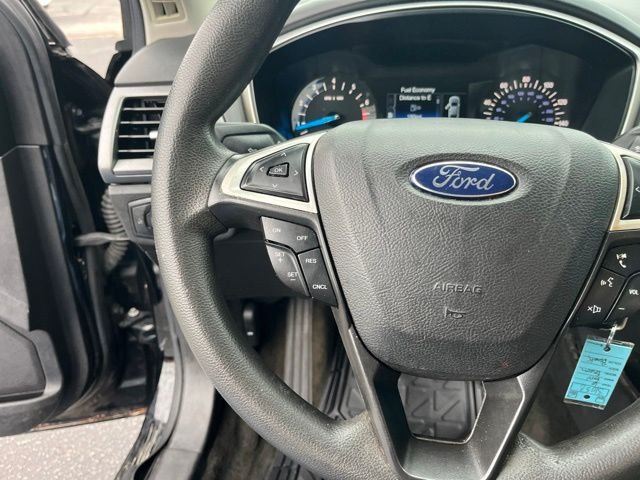 Used 2016 Black Ford SE image 18