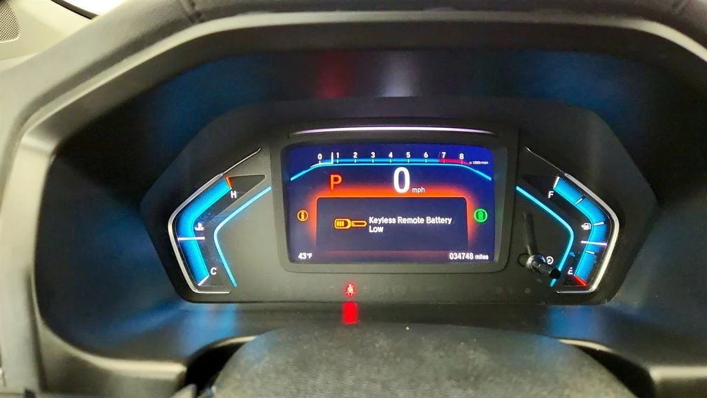 Used 2023 Modern Steel Metallic Honda Touring Automatic w/ Rear Entertainment System & Navigation image 15