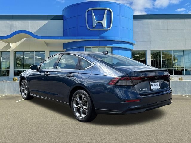 Used 2023 Canyon River Blue Metallic Honda EX image 4