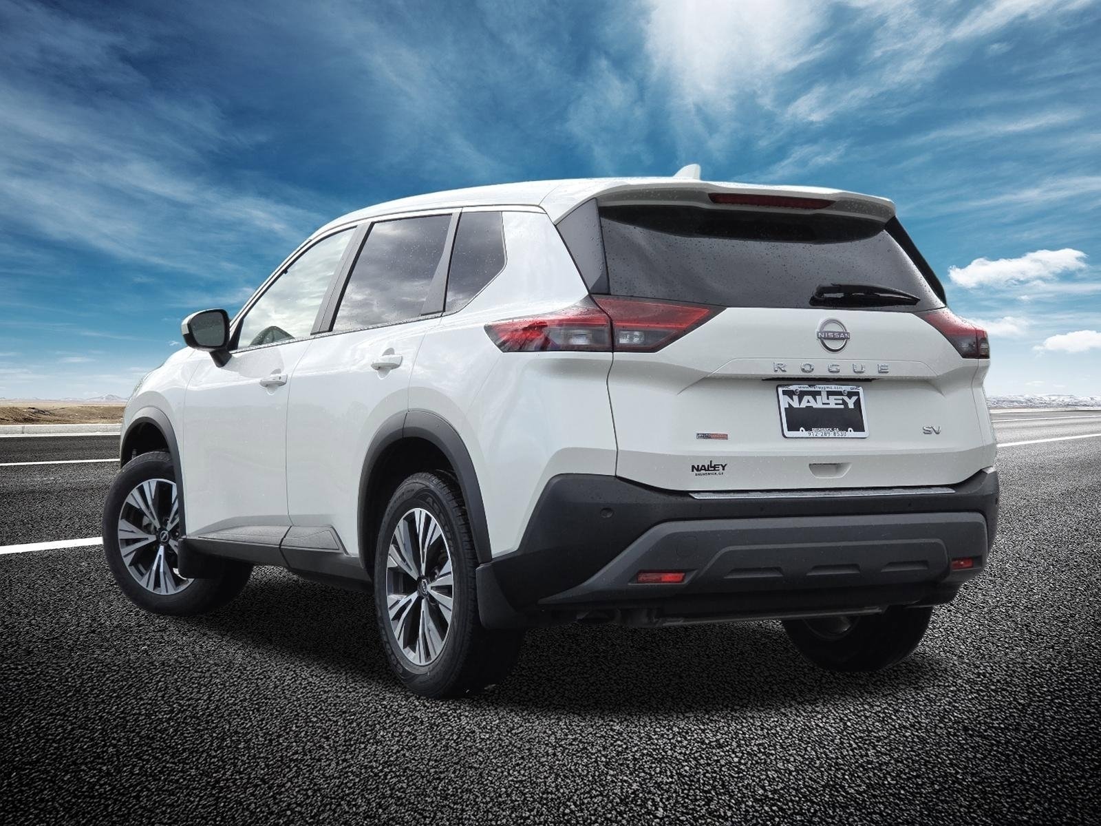 2023 Nissan Rogue SV - Photo 14