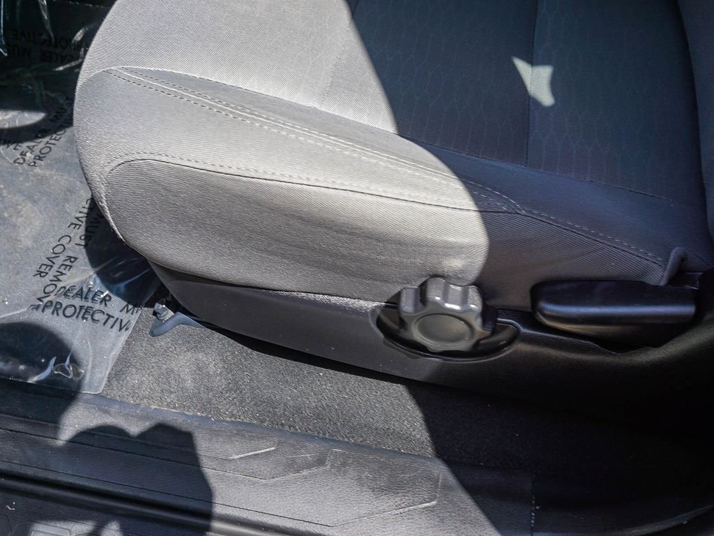 Used 2017  Toyota SR5 image 19
