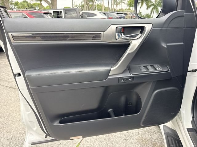Certified Used 2023 White Lexus 460 image 13