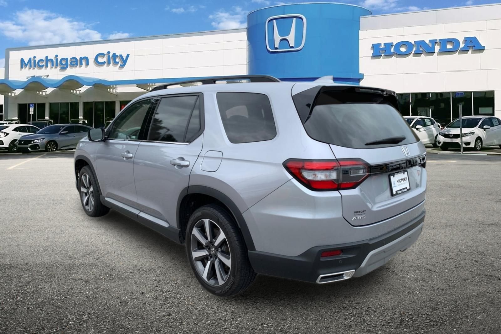 Certified Used 2023 Silver Honda Touring image 3