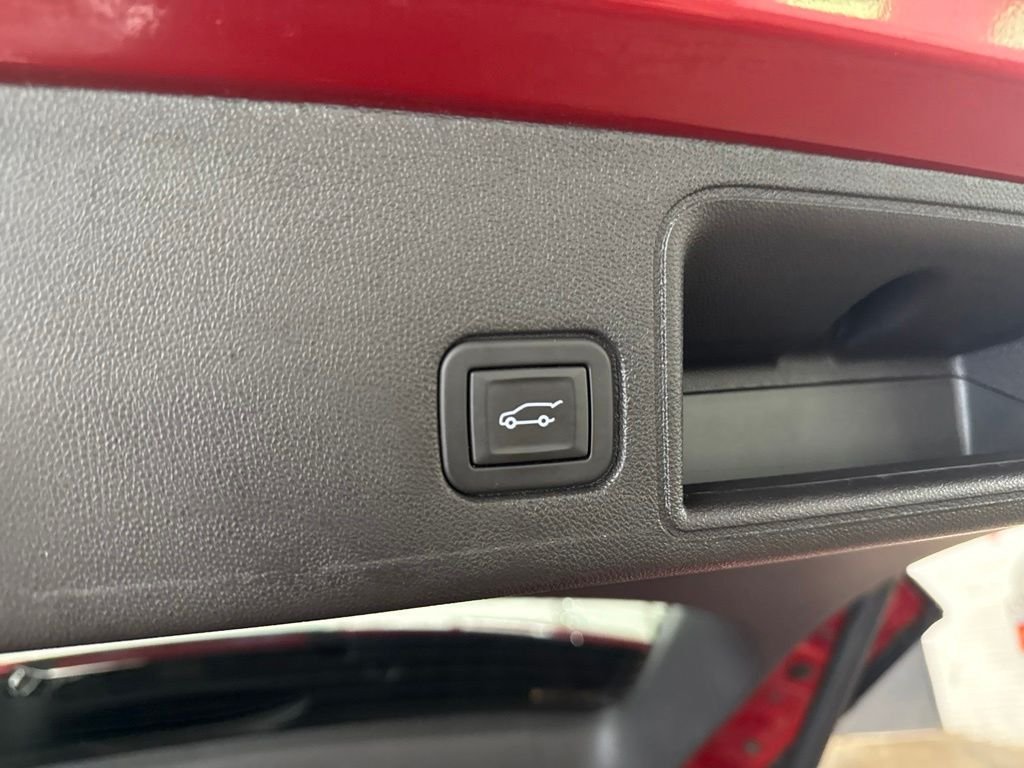 Used 2024 Red GMC AT4 image 15