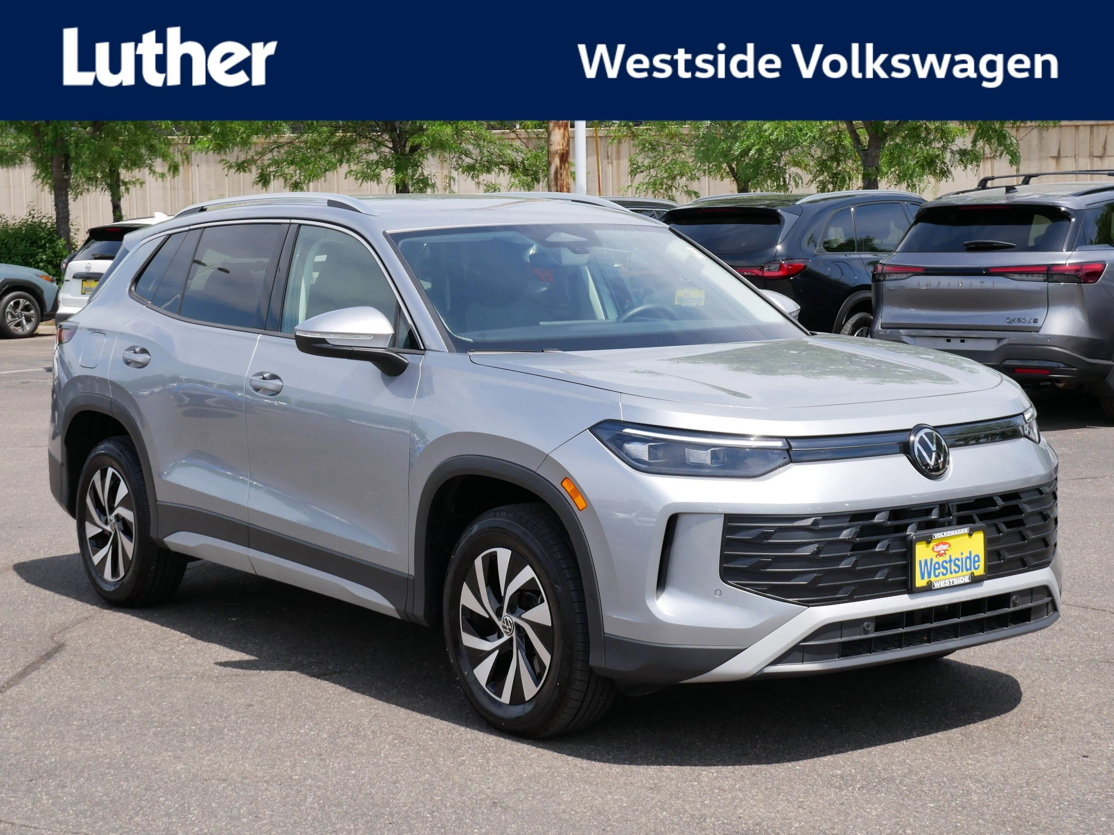 2025 Volkswagen Tiguan 2.0T S 4Motion's photo