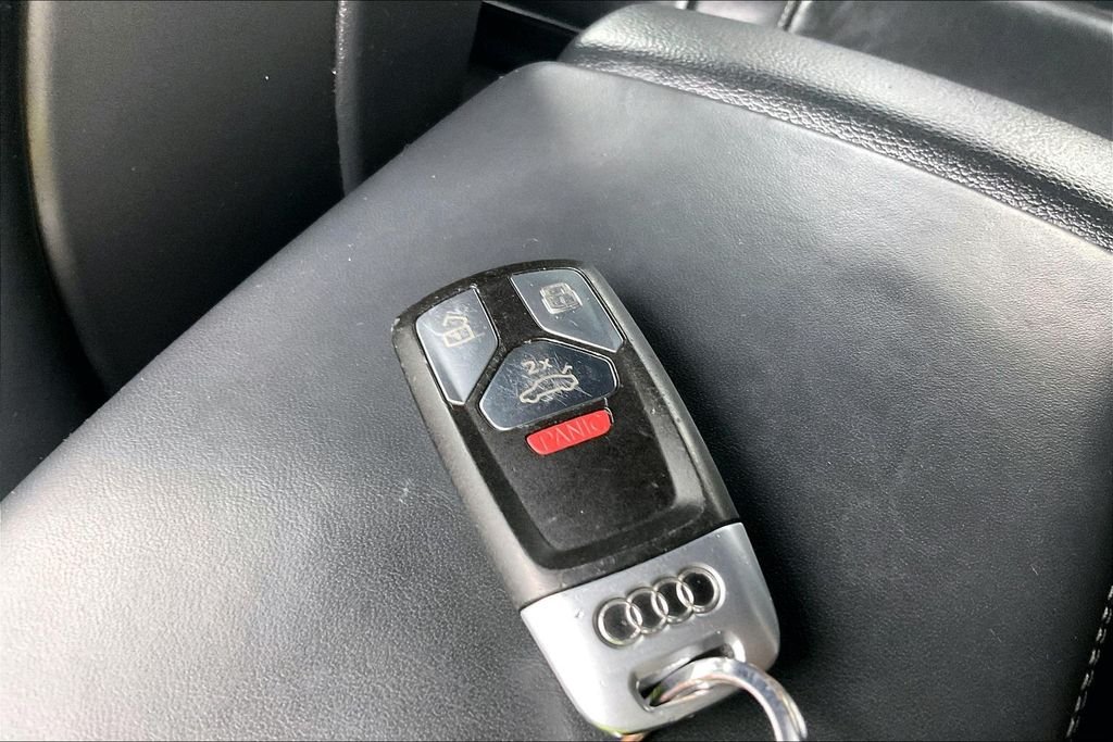 Used 2019 Gray Audi 3.0T Premium Plus image 12