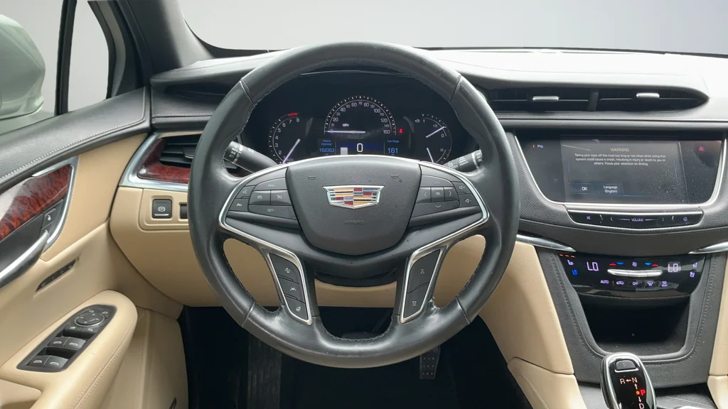 Used 2018 Silver Cadillac Premium Luxury image 9