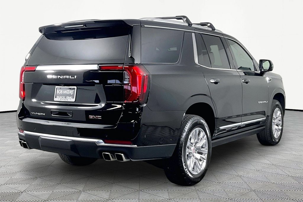 2026 GMC Yukon Denali - Photo 6