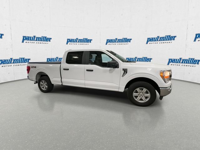 Used 2022 Oxford White Ford XLT image 13