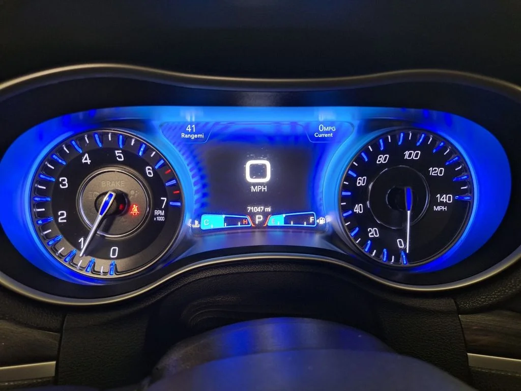 Used 2022 Gloss Black Chrysler Touring image 21
