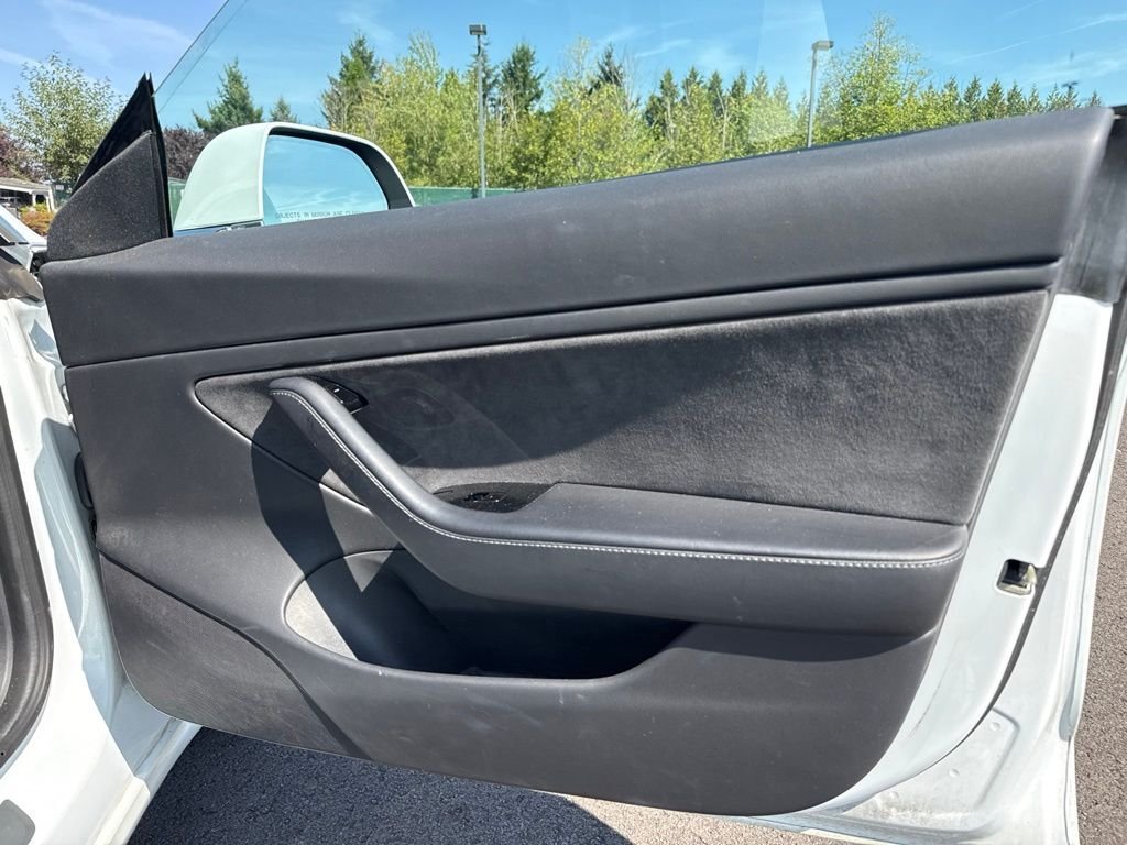 Used 2020 Pearl White Multi-Coat Tesla Long Range image 21