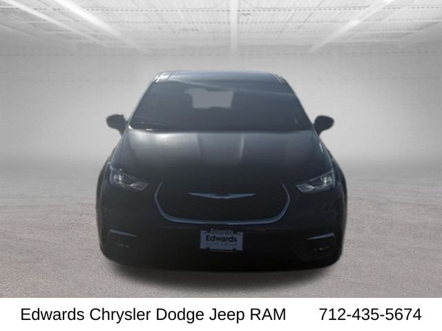 2026 Chrysler Pacifica Select - Photo 2