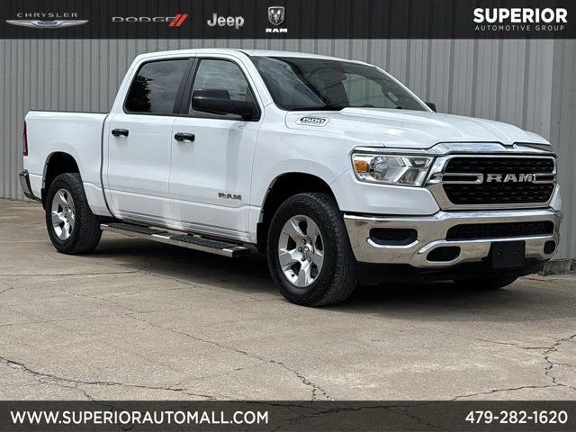 2023 RAM 1500 Big Horn/Lone Star 4x4 Crew Cab 5'7's photo