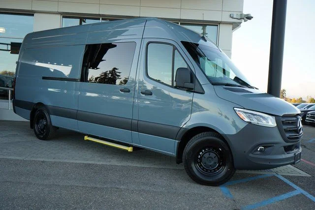 2026 Mercedes-Benz Sprinter 2500 170 WB HO High Roof's photo