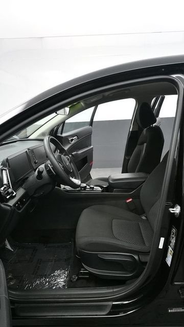 Used 2023 Black Kia LX image 9