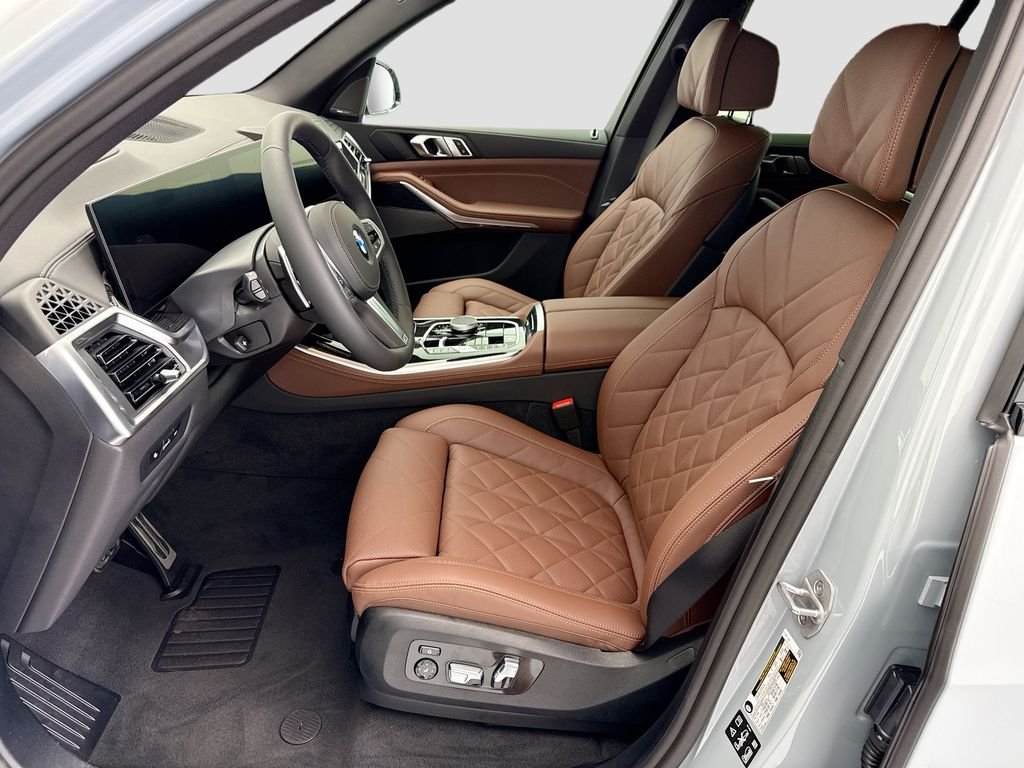 New 2026 Gray Metallic BMW xDrive40i image 18