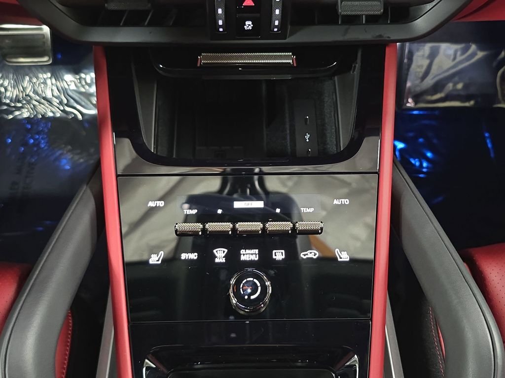 2025 Porsche Cayenne Turbo E-Hybrid - Photo 19