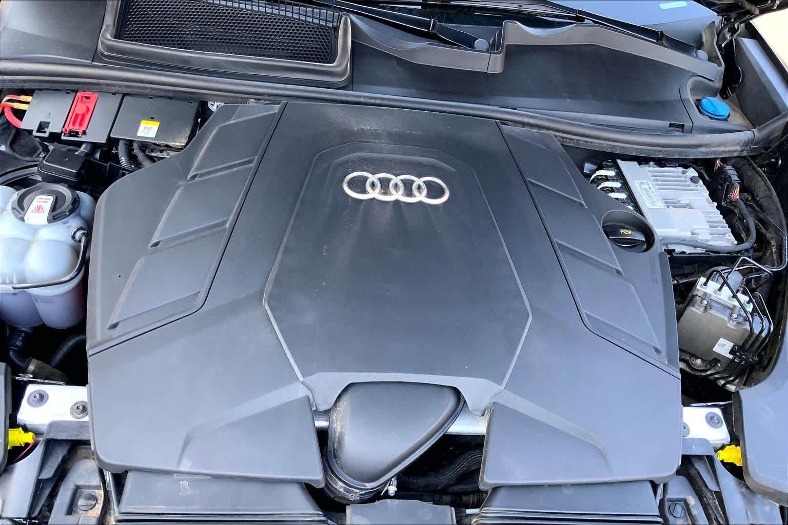Used 2021 Samurai Gray Metallic Audi Premium image 32