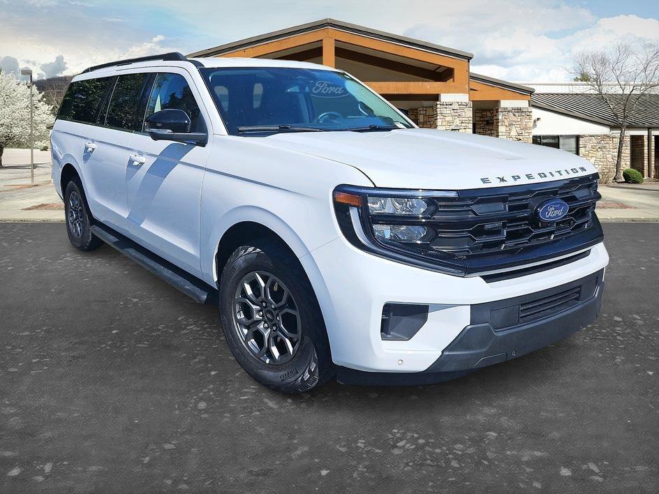 Used 2026 Oxford White Ford Active image 3