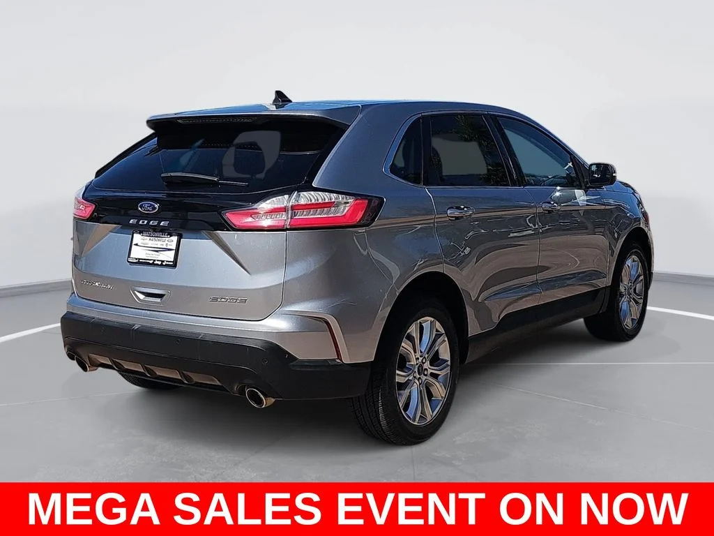 Used 2022 Silver Ford Titanium image 3