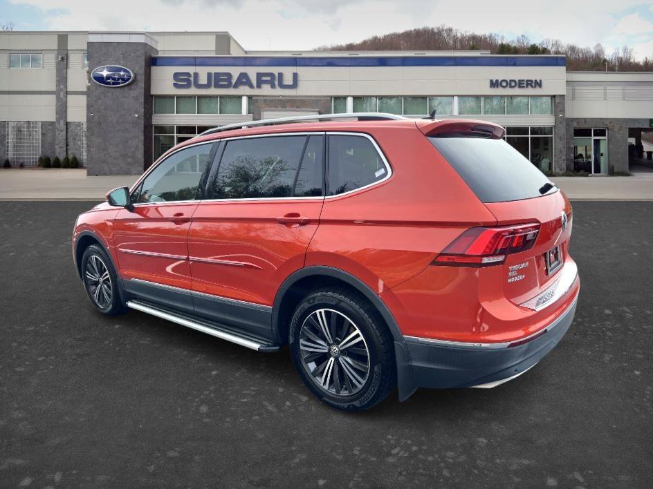 Used 2019 Cardinal Red Metallic Volkswagen 2.0T SEL image 6