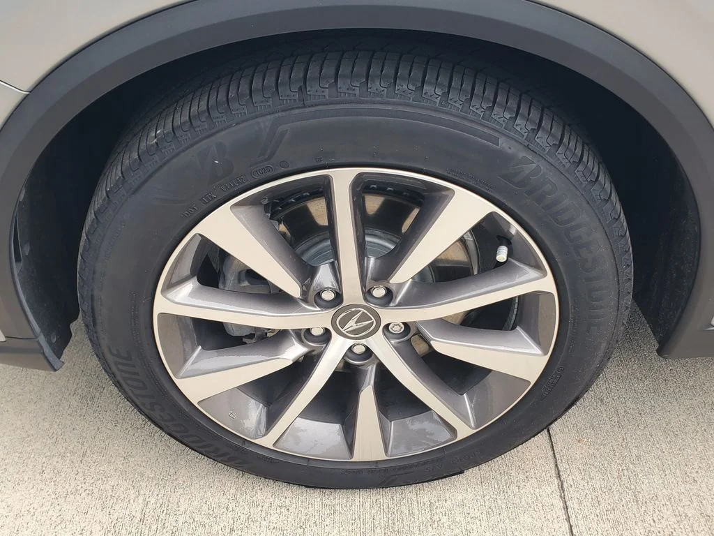 Used 2025 Silver Acura Technology Package image 4