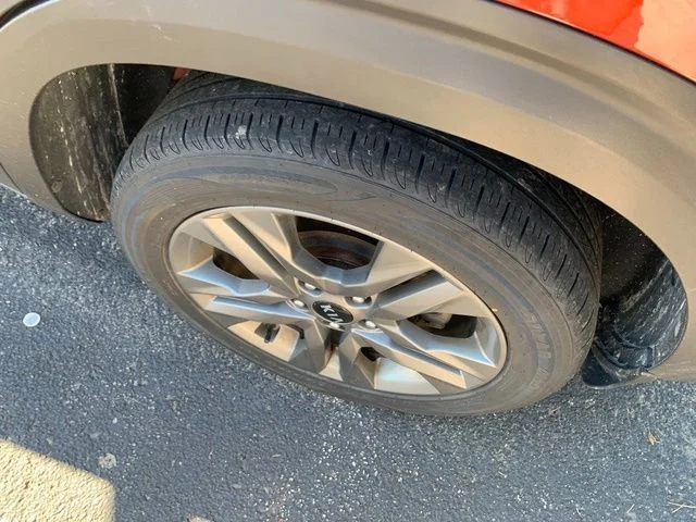 Used 2021 Orange Kia S image 5