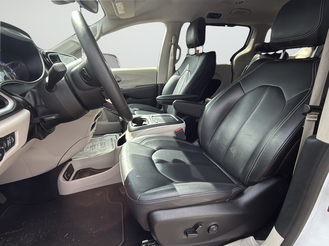 Used 2024 White Chrysler Touring L image 16