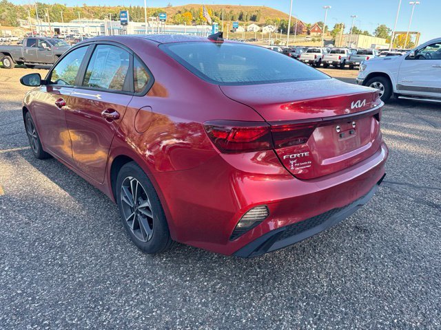 Used 2023 Red Kia LXS image 6