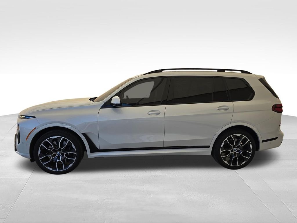Used 2025 White Metallic BMW xDrive40i image 10