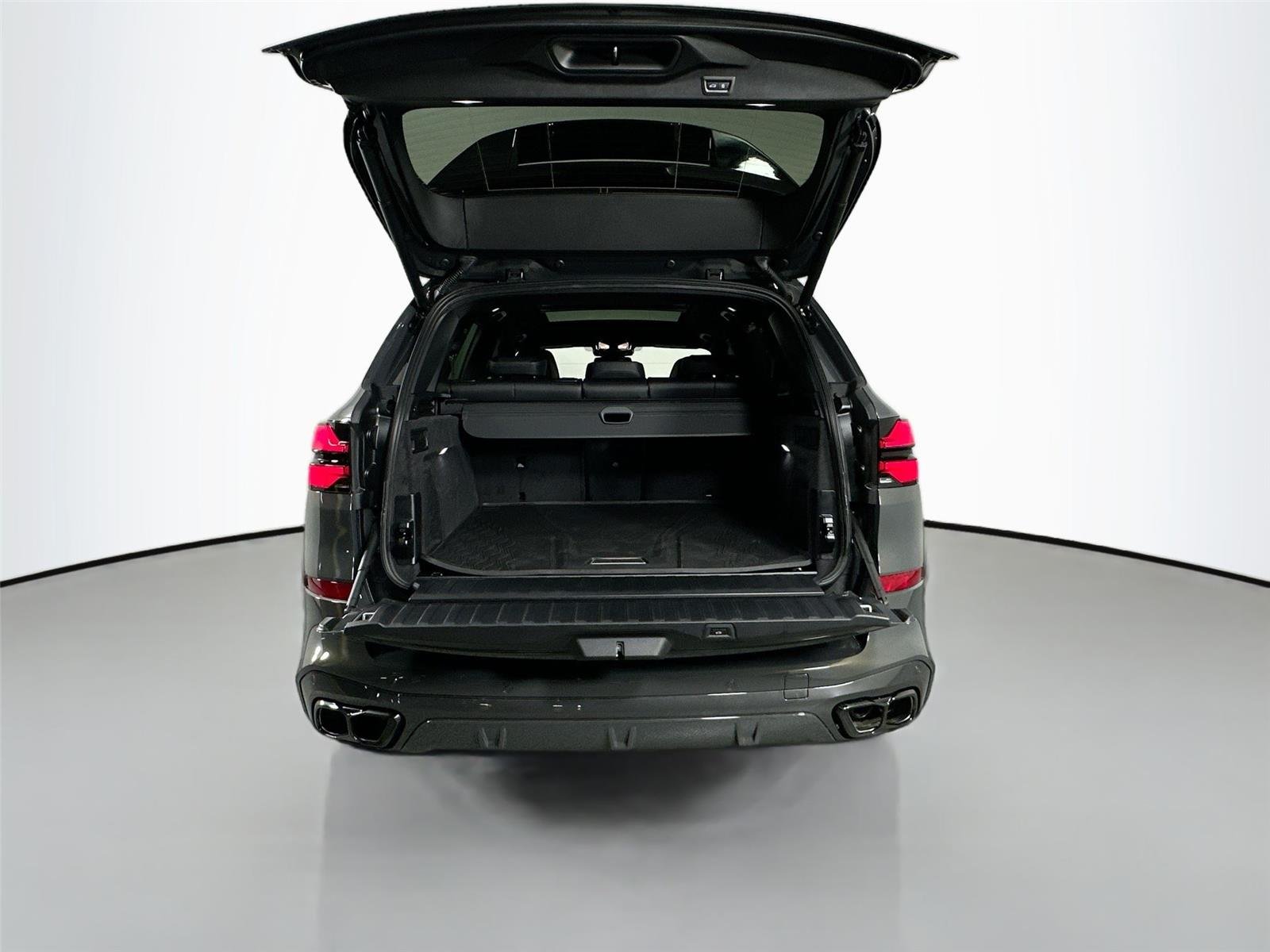 2026 BMW X5 M60i - Photo 28