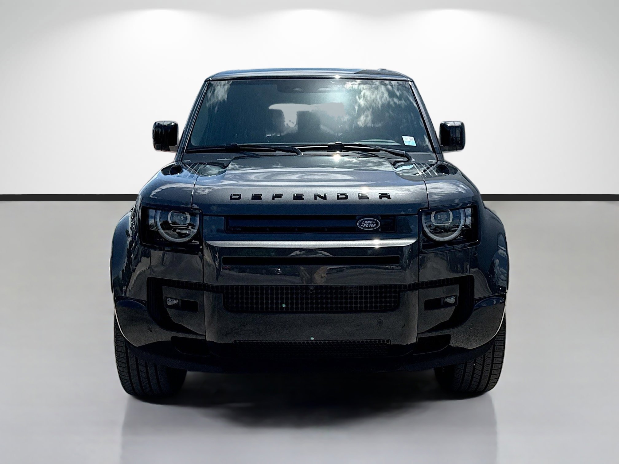 New 2026 Carpathian Grey Land Rover V8 image 8